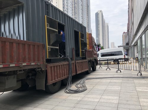 老街街道柴油发电机空气滤清器在不同季节的更换周期是否有差异？