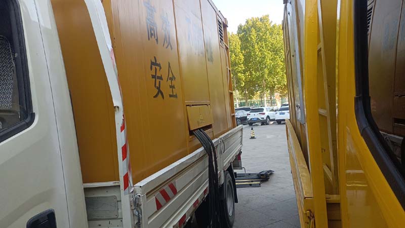 老街街道如何判断柴油发电机组和UPS电源的切换时间是否符合要求？