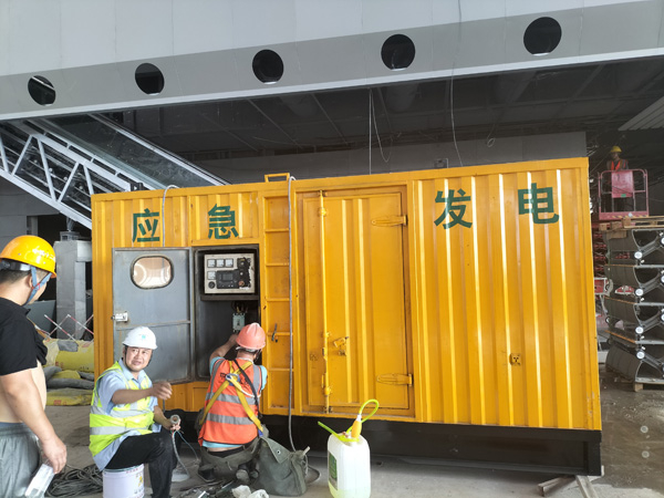 老街街道怎样判断空气滤清器是否需要更换？