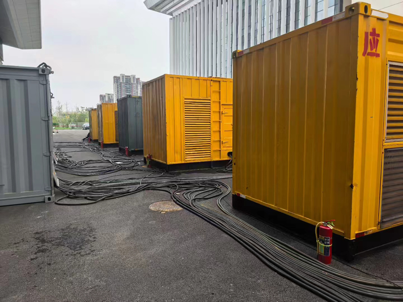 老街街道柴油发电机组冬季保养有哪些注意事项？